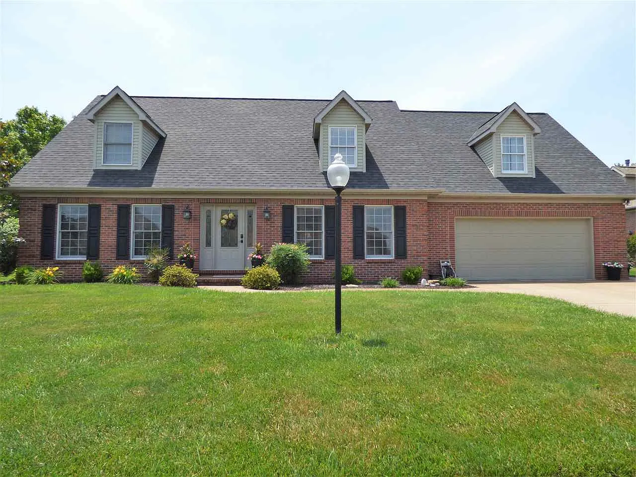 6011 Hillbrook Ct photo 1