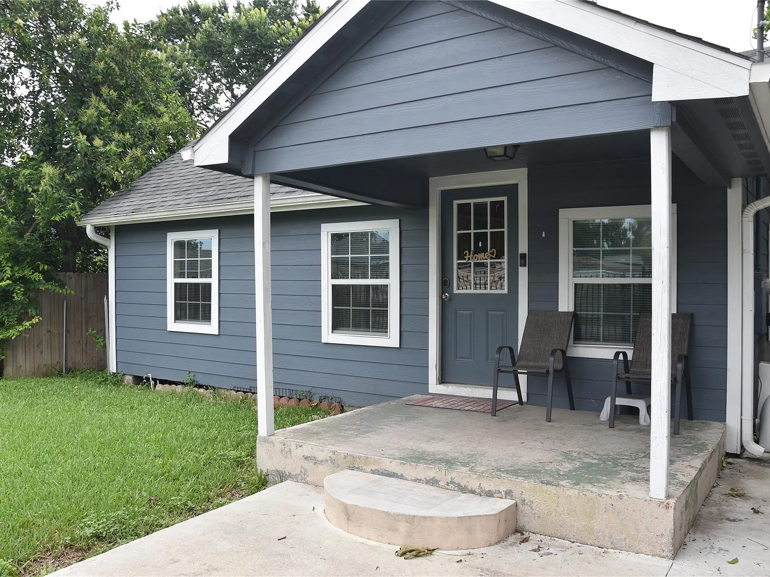4 bed, 2.0 bath, 1260 sqft, $2,300 — Photo 1