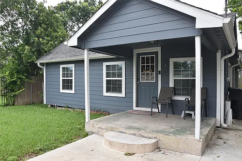 4006 Caplin St Photo 1