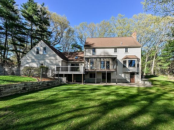 4th image of 15 Edwards Rd