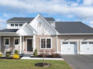 27 Mantell Rd, Uxbridge, MA 01569