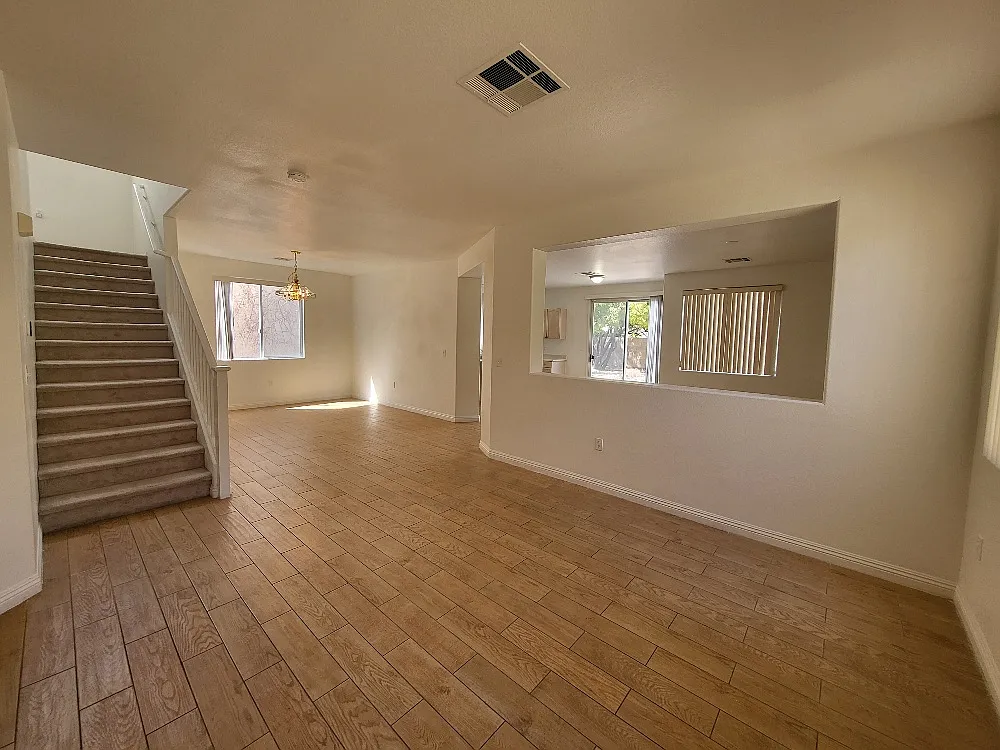180 Hickory Heights Ave - 1 — Photo 2