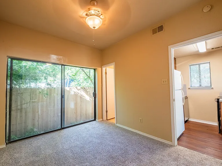 601 Nelray Blvd #10 — Photo 9