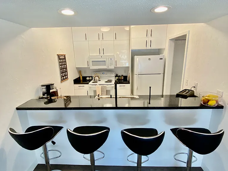 507 Maple Leaf Ct #1 — Photo 8