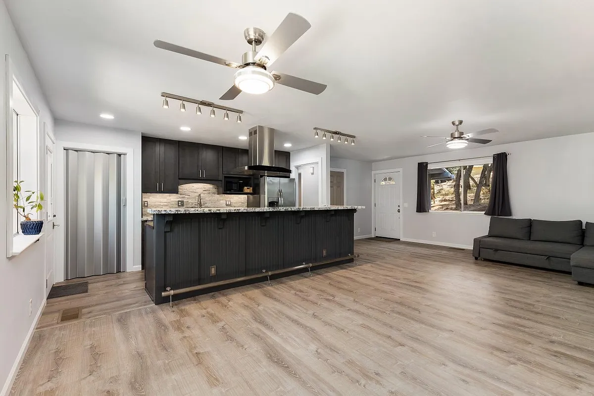 Open Layout to Living Area - 17434 Virginia Way