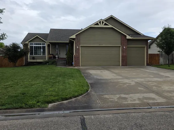 3227 S Blue Lake Ct, Wichita, KS 67215