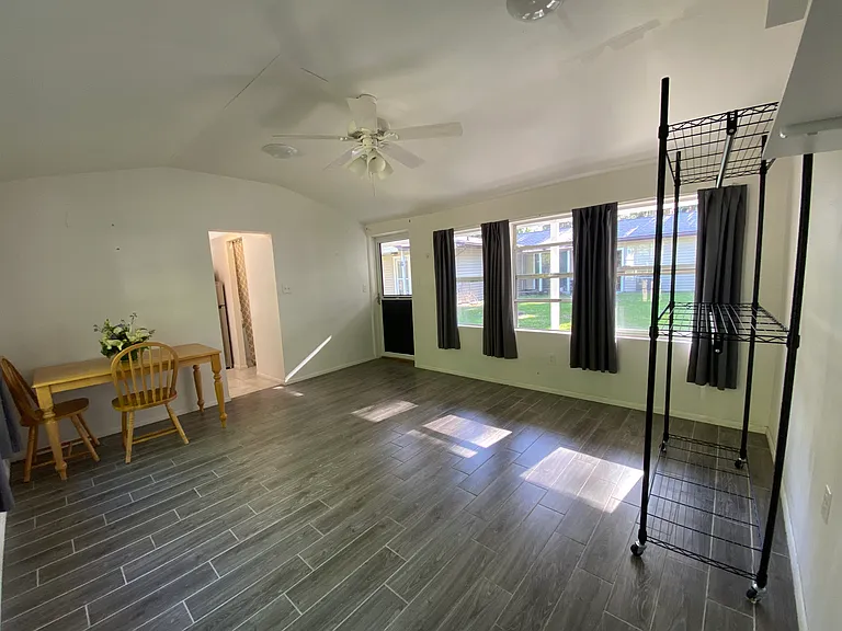 5146 Valencia St — Photo 5