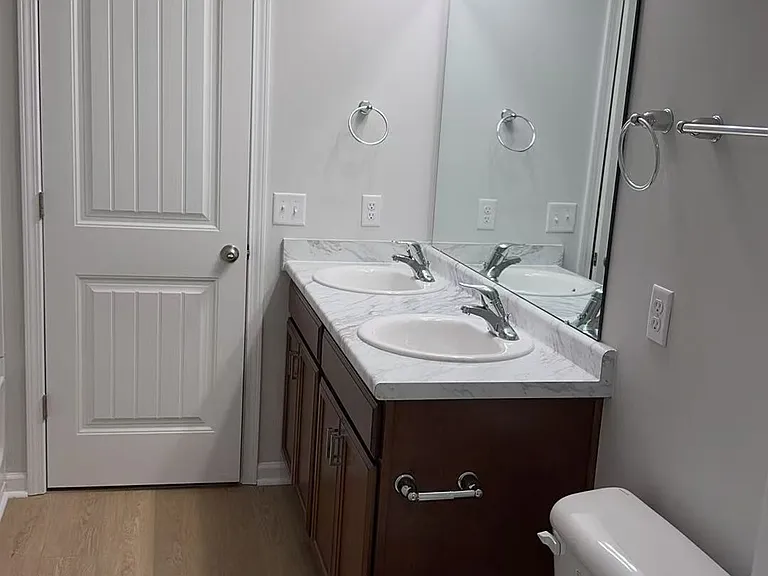 207 Chime Creek Dr — Photo 13