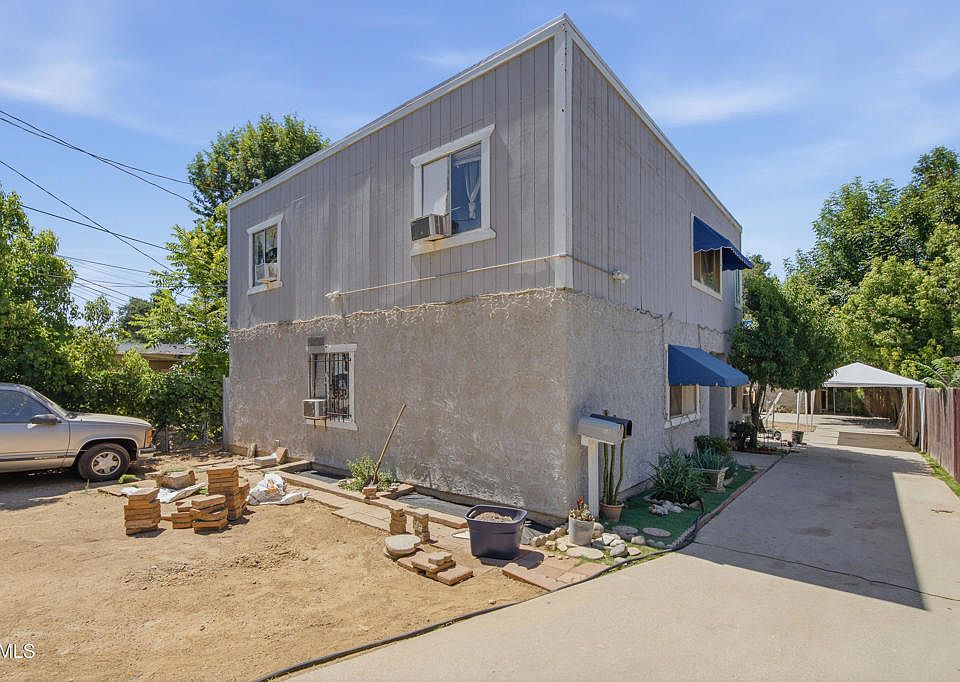 1st image of 158 E Sacramento St