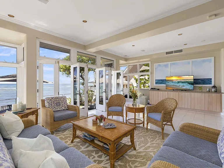 3059 Kalakaua Ave — Photo 41