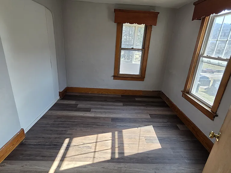 518 Meadow Ave — Photo 7
