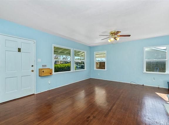 5th image of 3168 Genevieve St
