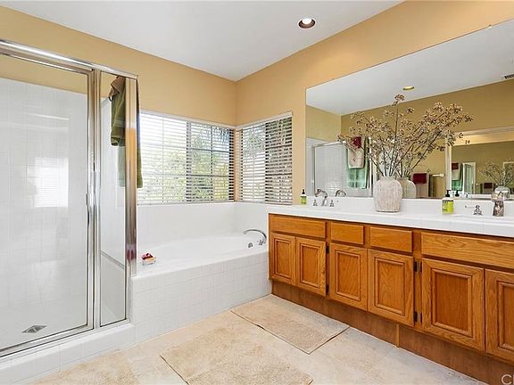 4th image of 23594 Millstone Pl