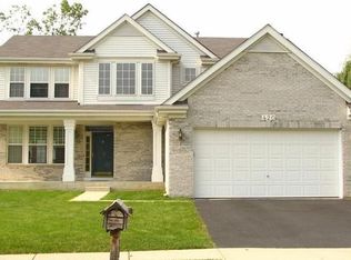 420 Merry Oaks Rd, Streamwood, IL 60107