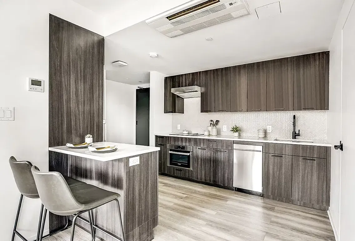 415 West 120th Street — Photo 4