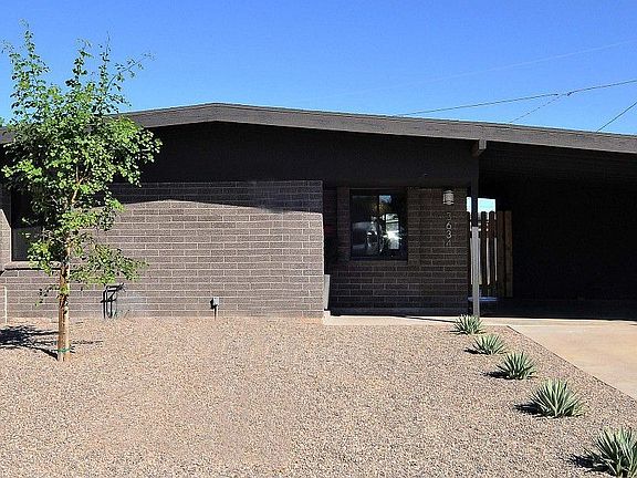 4th image of 3634 E Paradise Dr