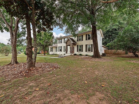 2nd image of 123 Waterford Pl