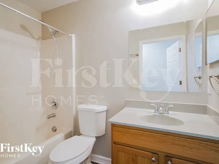 117 King Arthur Ct — Photo 14