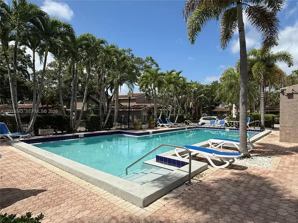 103 Tweedbrook Ln #101, Hollywood, FL 33021