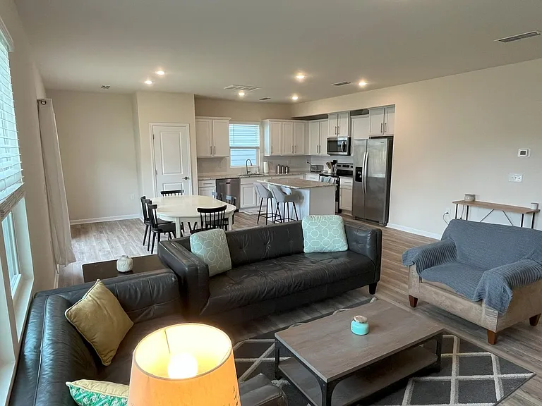 1501 Rhodes Pond St — Photo 7