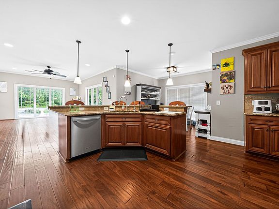 4th image of 9027 Cimarron Ct