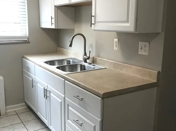 5614 Madison Rd APT 3, Cincinnati, OH 45227