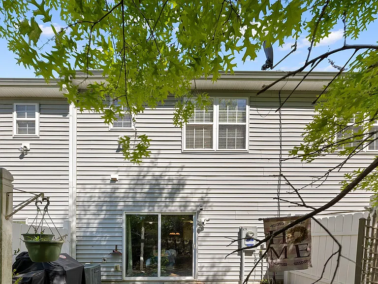 1210 Hadel Pl — Photo 34