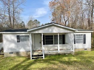 318 S 1st St, Princeville, NC 27886