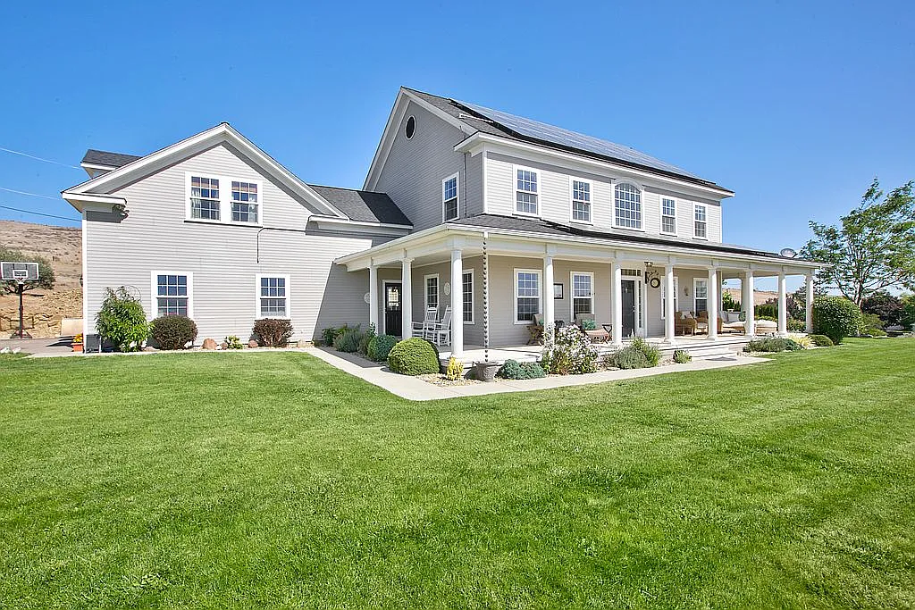 13715 Lava Way photo 1