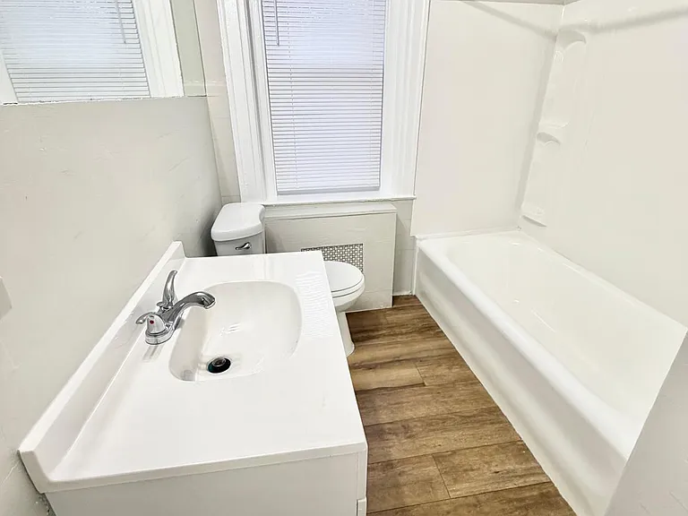 509 Norton Pkwy #32B — Photo 2