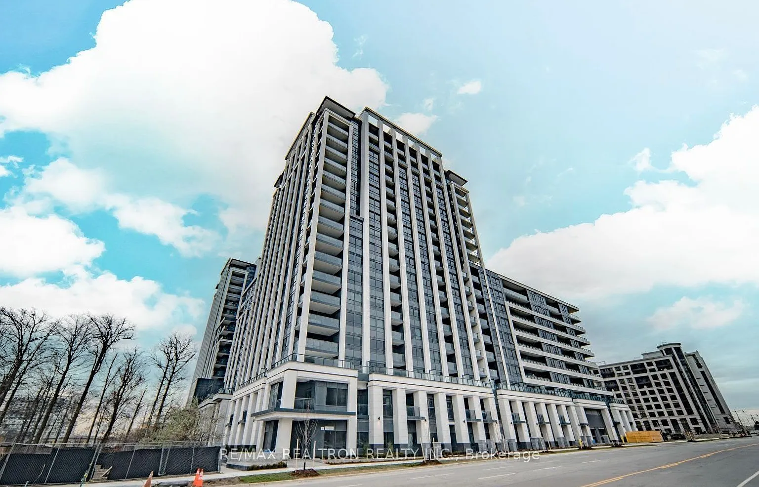 2 bed, $2,300 — Photo 1