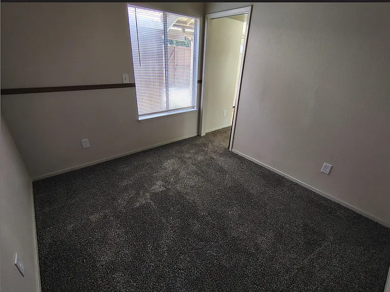 1005 Sylvan Meadows Dr — Photo 5