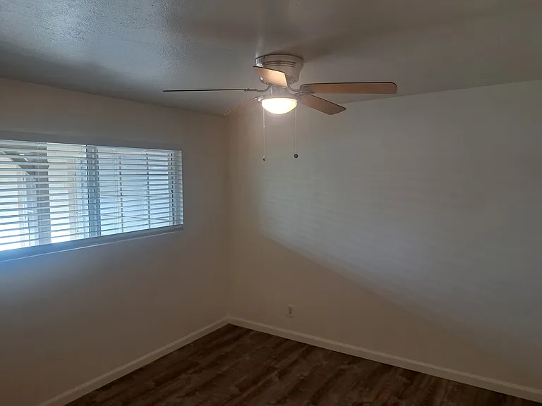 3638 E Glenrosa Ave #4 — Photo 15