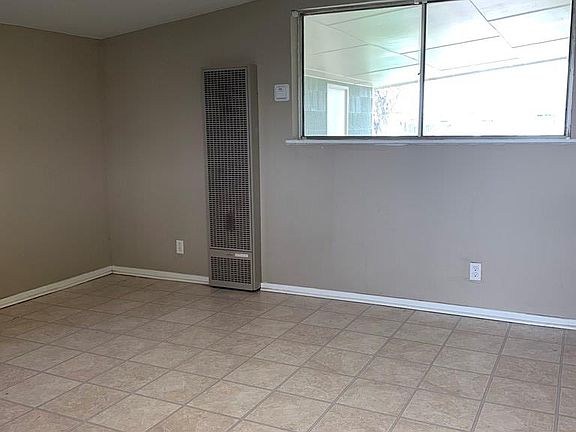 5th image of 3711 Holley Ave