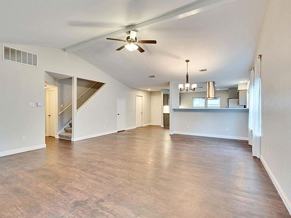 3rd image of 9706 Moorberry St