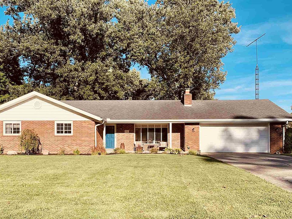 1st image of 204 N Bayberry Ln