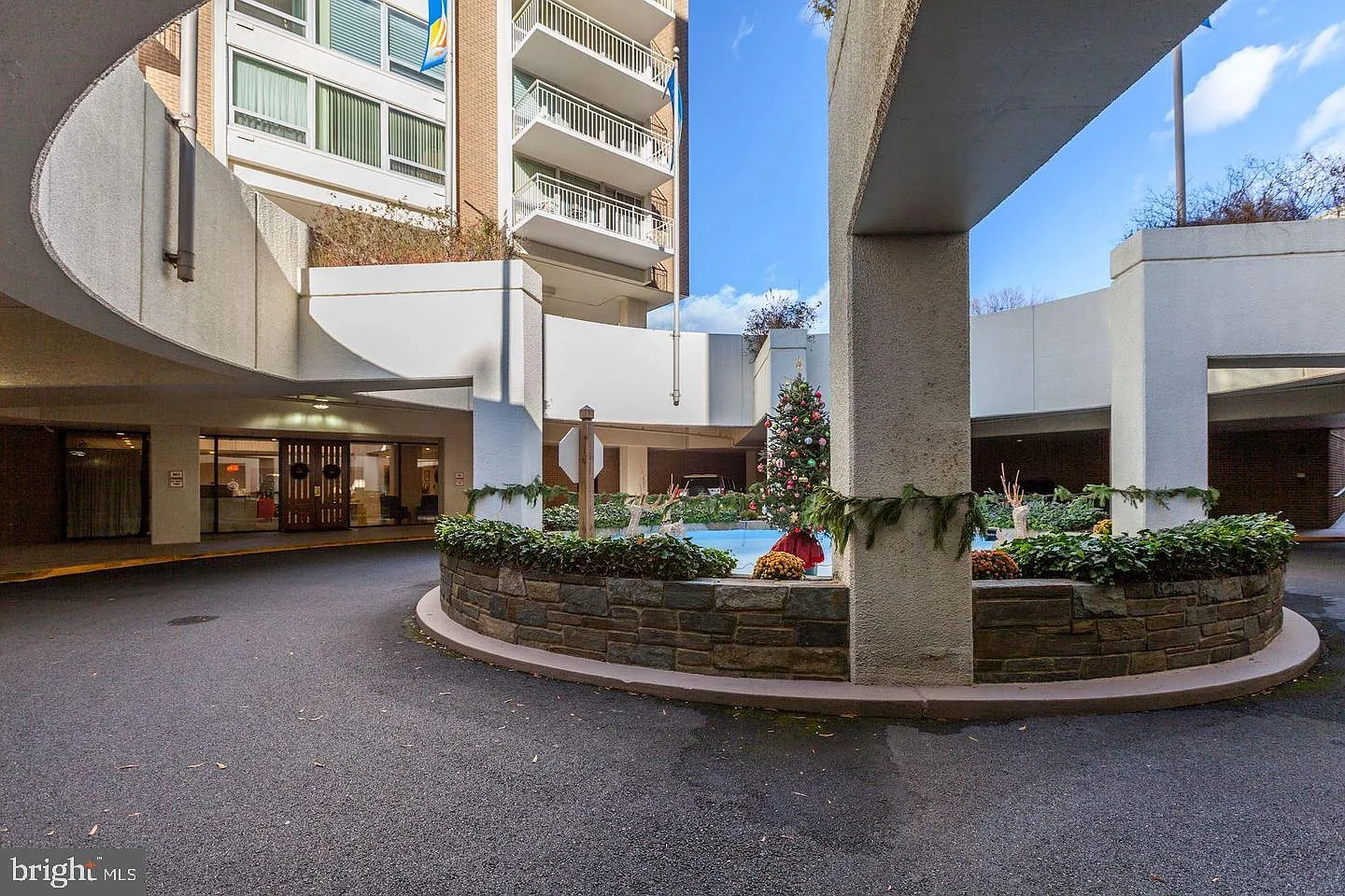 1 bed, 585 sqft, $2,500 — Photo 3