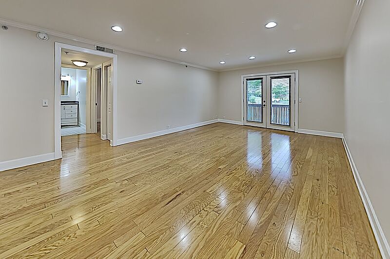 1st image of 525 N Dupont Ave #A5