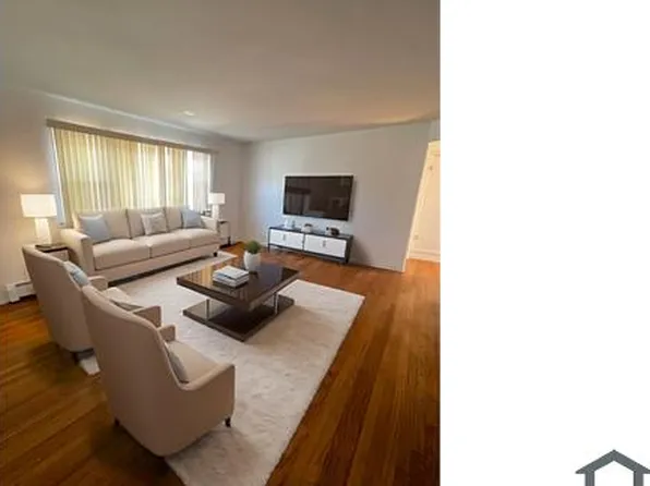 700 N Parkside Ave APT 2S, Chicago, IL 60644