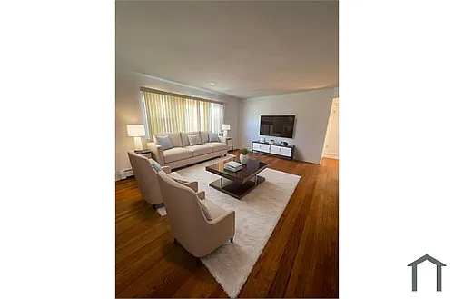 700 N Parkside Ave Photo 1