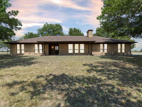 11062 S State Highway 121, Trenton, TX 75490