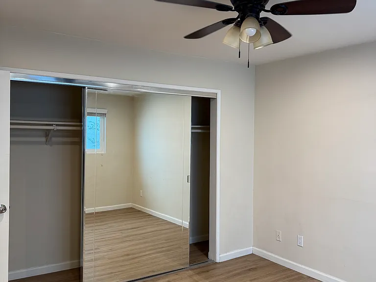 3910 Beethoven St #6 — Photo 13