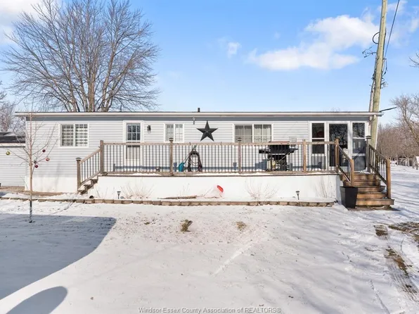20951 Pier Rd #8, Chatham Kent, ON N0P 2P0