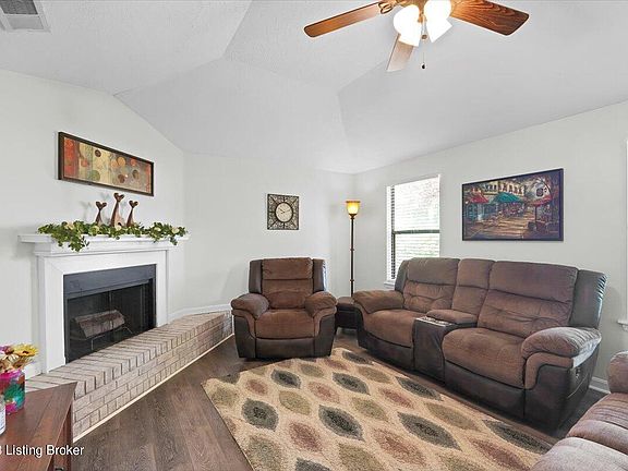 4th image of 3715 Freestone Ct