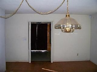 5th image of 862 Cambridge Ave