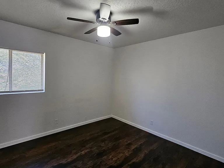 3600 Lafayette Dr NE — Photo 10