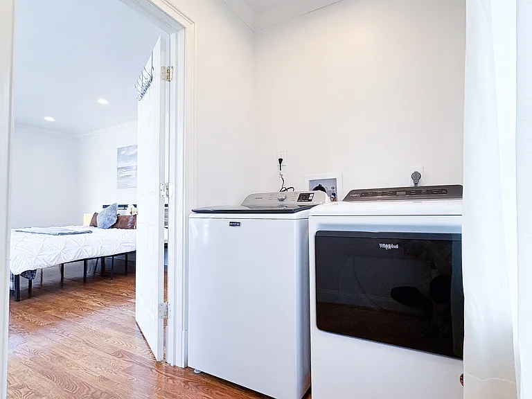87 Stephen St #1C — Photo 117