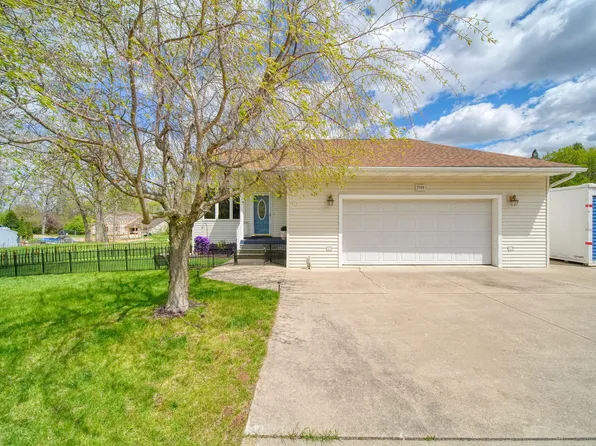 7155 Bayview Rd, Jackson, MI 49201