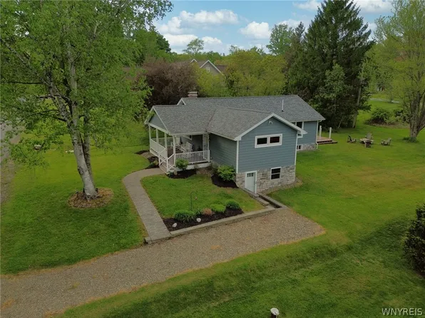 5115 Spring St, Ashville, NY 14710