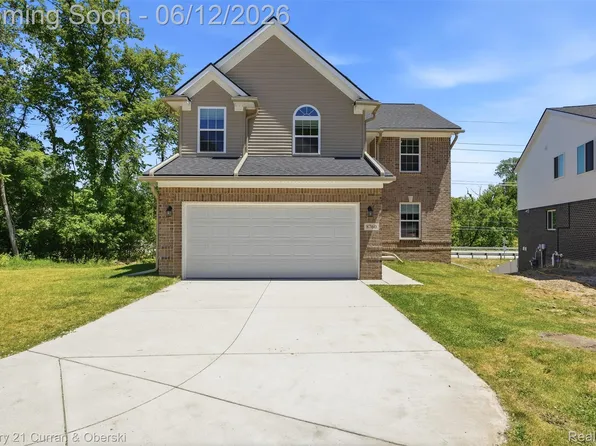 8760 Oak Ridge Trl, Westland, MI 48185